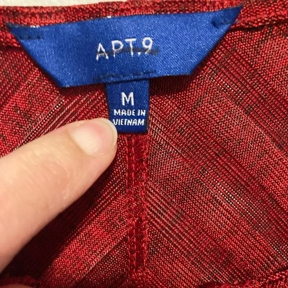 Apt. 9 red long sleeved women’s tunic blouse size medium - Picture 4 of 9